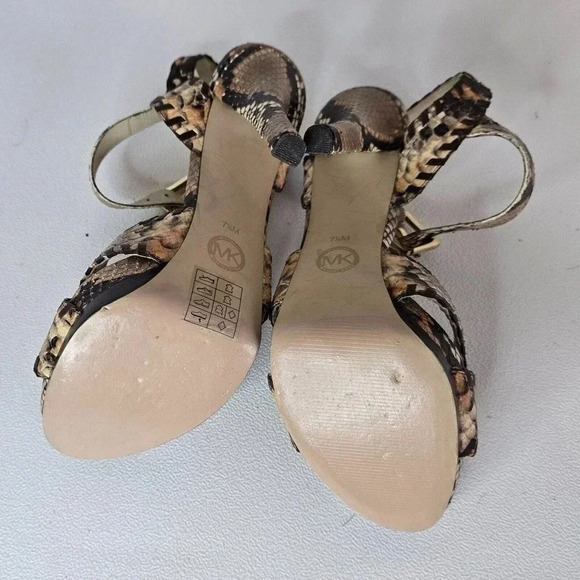 Michael Kors JET SET 6 Odessa 7.5 M Leather Snake Print Buckle HEELS Sandals - Picture 8 of 9
